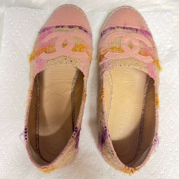 Authentic Chanel Tweed ESPADRILLES, EU38 - Picture 2 of 9